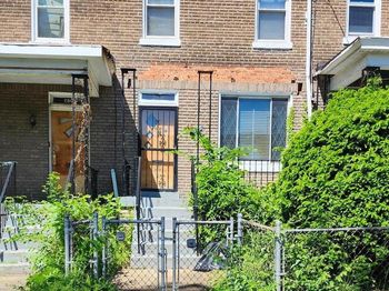 2808 5TH Street NE
