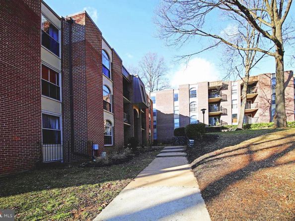 3318 Woodburn Village Drive 32, Annandale VA 22003