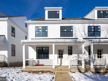 453 E Franklin Street