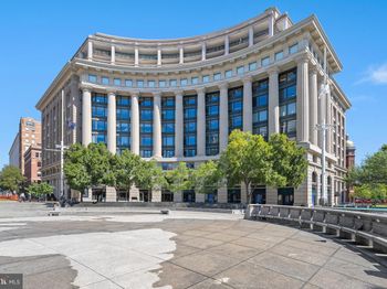 701 Pennsylvania Avenue NW