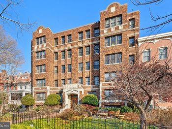 644 Massachusetts Avenue NE