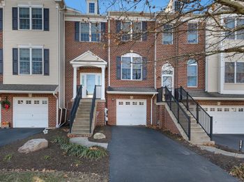 2372 Dorchester Street W