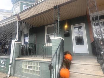 725 W Luzerne Street