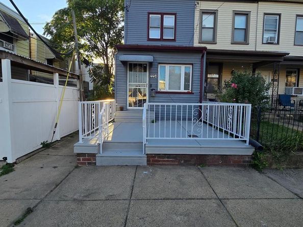 2254 Pratt Street, Philadelphia PA 19137