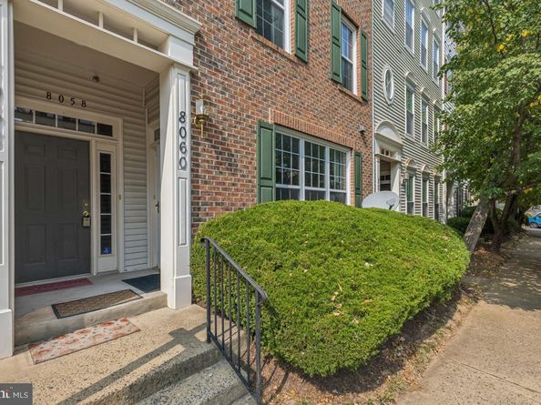 8058 Genea Way 48, Falls Church VA 22042