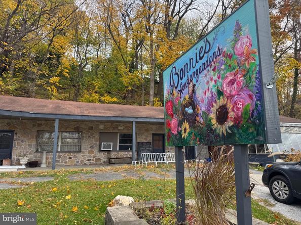 233 Scottdale Road, Lansdowne PA 19050