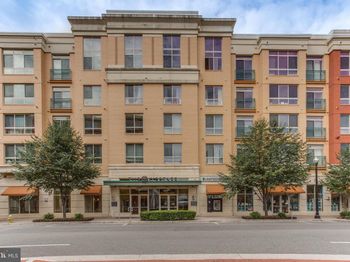 2200 N Westmoreland Street