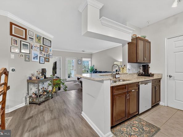 4550 Strutfield Lane 2213, Alexandria VA 22311