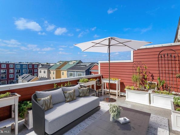 2004 Potomac Avenue, Alexandria VA 22301