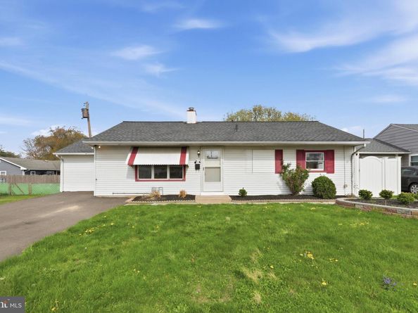 284 N Olds Boulevard, Fairless Hills PA 19030