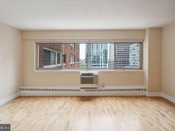 2101 Chestnut Street 722, Philadelphia PA 19103