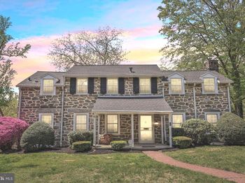 6 Overbrook Parkway