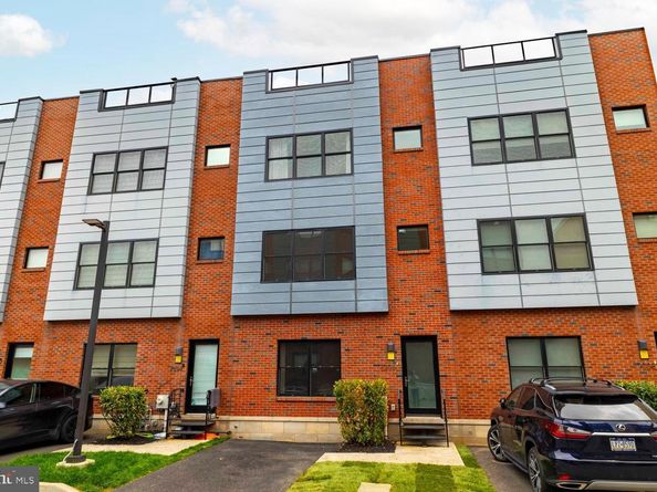 7006 Pipers Glen Way, Philadelphia PA 19119