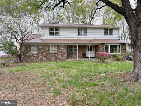 61 Fawn Drive, Southampton PA 18966