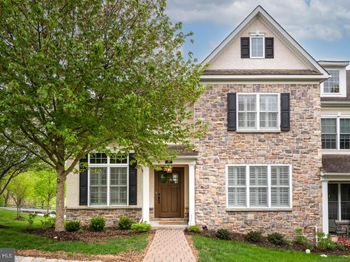 414 Ravenscliff Drive