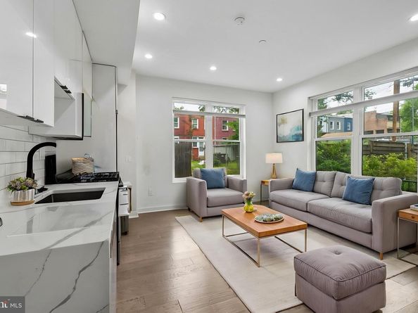1019 17TH Place NE 103, Washington DC 20002