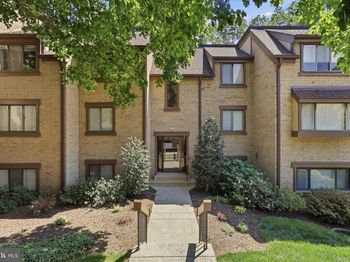 1637 Parkcrest Circle