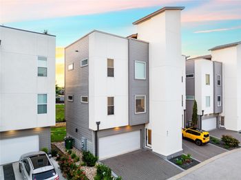 4300 Mansfield Dam RD