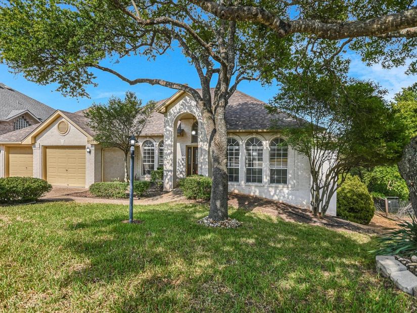8703 Bluegrass DR, Austin TX 78759