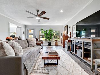 11133 Pinehurst DR