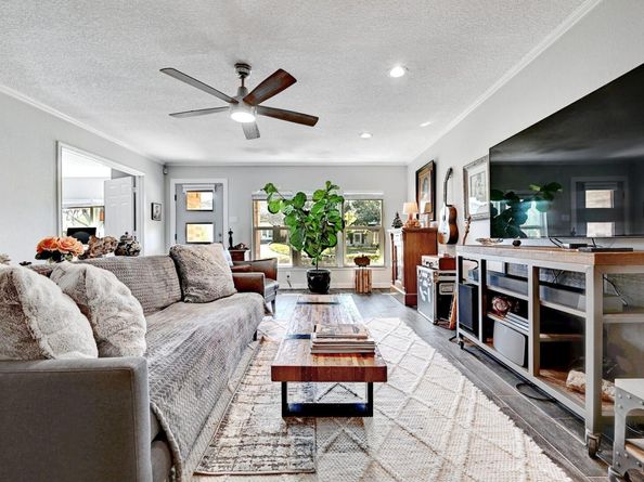 11133 Pinehurst DR C, Austin TX 78747