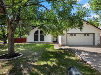 201 Susana LN