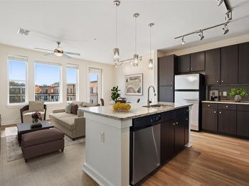 1900 Barton Springs RD