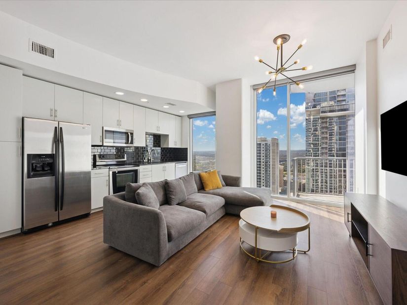 360 Nueces ST 2704, Austin TX 78701