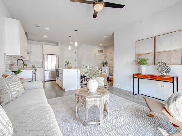 2220 Webberville RD 201, Austin TX 78702