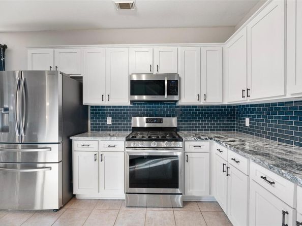 1712 Lynnville TRL, Austin TX 78727