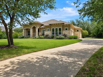 17001 Northlake Hills DR