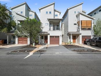 1008 Muse LN