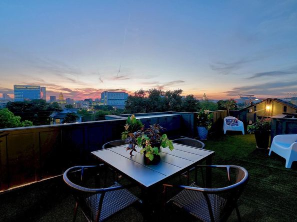 1007 E 15th ST 2, Austin TX 78702