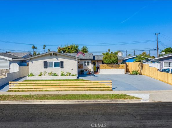 3141 Barbados Place, Costa Mesa CA 92626