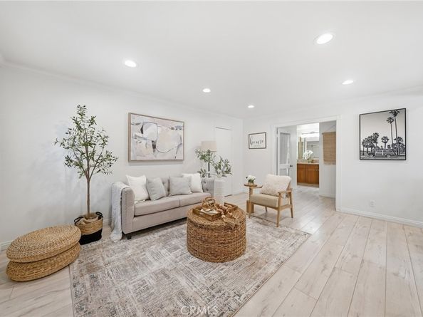 185 Streamwood, Irvine CA 92620