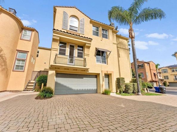 2712 Villas Way, San Diego CA 92108