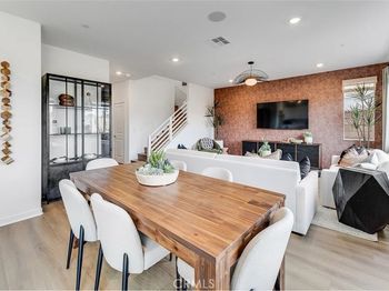 3240 Homestead Paseo Avenue