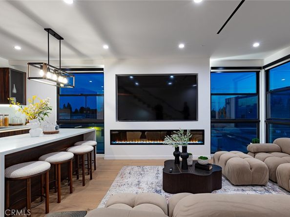 3975 Frances Avenue, West Los Angeles CA 90066