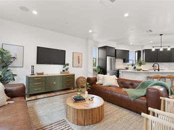 6059 N Tujunga Avenue