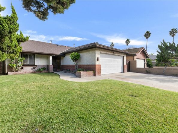 3220 California, Signal Hill CA 90755
