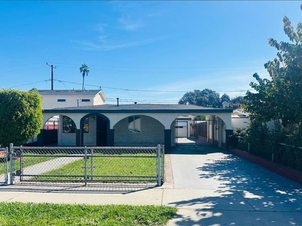 2470 Webster, Long Beach CA 90810