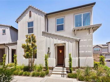 16064 Jamie Ln