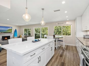 5506 Paseo Del Lago W