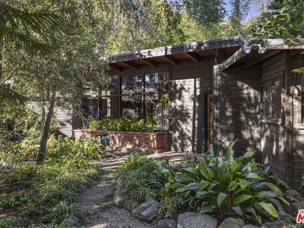 2716 Nichols Canyon Road, Los Angeles CA 90046