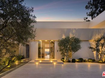 1557 Tower Grove Drive