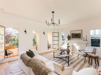 1568 S Hayworth Avenue