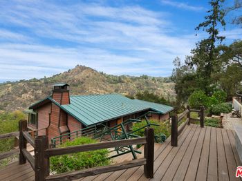 20006 Valley View Drive