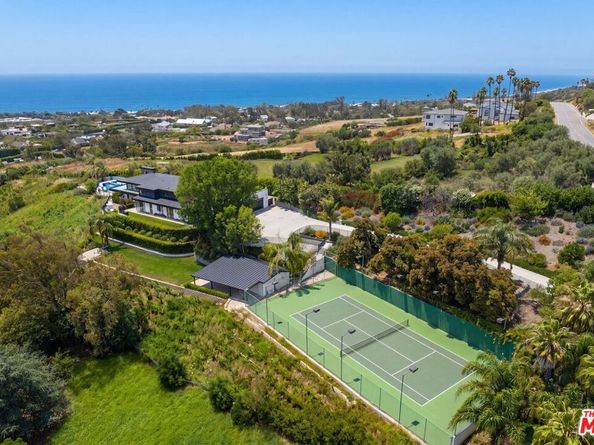 29800 Cuthbert Road, Malibu CA 90265