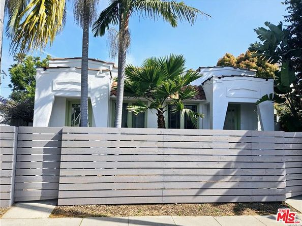 910 Victoria Avenue, Venice CA 90291