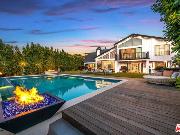 3915 Vista Linda Drive, Encino CA 91316